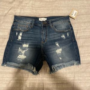 CELLO shorts size medium